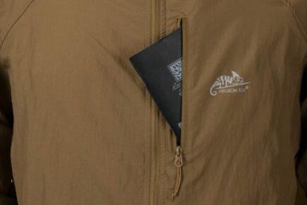 Helikon-Tex дополнила линейку верхней одежды легкой и компактной ветровкой Tramontane Wind Jacket Helikon-Tex-Tramontane-Wind-Jacket-2022-photo-4-436x291
