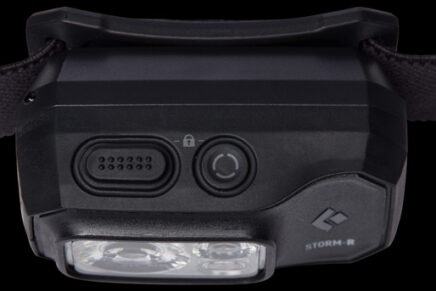 Black Diamond дополнила коллекцию светодиодных фонарей новой линейкой R-Series Black-Diamond-R-Series-Headlamps-2022-photo-4-436x291