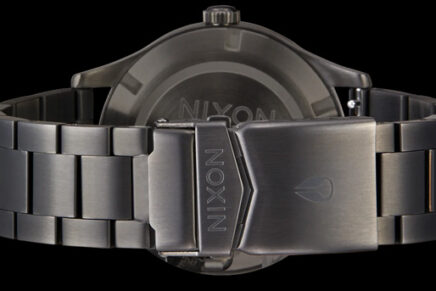 Nixon-Sentry-Solar-EDC-Watch-2022-photo-5-436x291