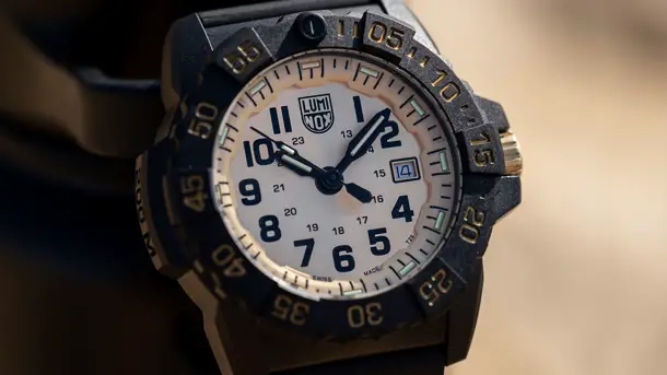 Luminox вывела на рынок лимитированную модель наручных часов NAVY SEAL 3505 Gold Luminox-NAVY-SEAL-3505-Gold-Watch-2022-photo-1