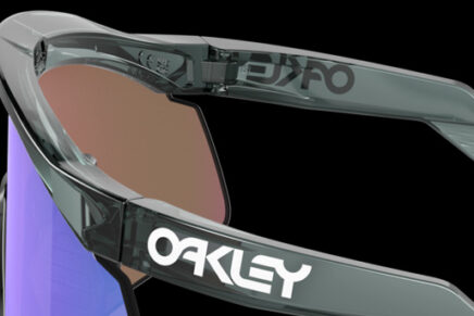 Oakley выпустила новую линейку универсальных защищенных спортивных очков Hydra Oakley-Hydra-Sunglasses-2022-photo-4-436x291