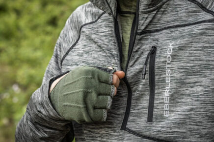 Eberlestock выпустила новую легкую и эластичную термокофту Pioneer Half-Zip Hoody Eberlestock-Pioneer-Half-Zip-Hoody-2022-photo-4-436x291