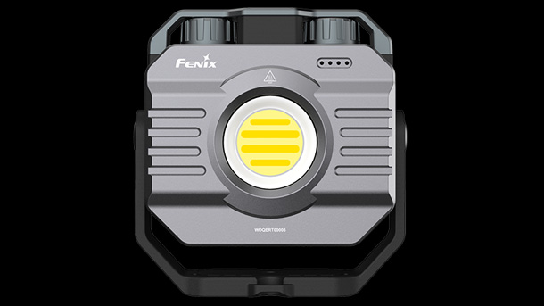 Fenix-CL28R-Lamp-Powerbank-2023-photo-2