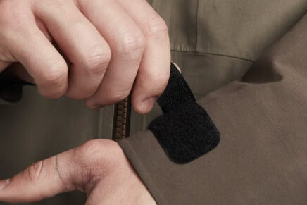 Nike выпустила новую хардшелл крутку ACG Storm-FIT ADV Gore-Tex Misery Ridge Shell Nike-ACG-Storm-FIT-ADV-Gore-Tex-Misery-Ridge-Shell-2023-photo-3-436x291